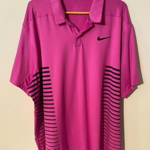 NIKE GOLF Dri-fit Disney Series.